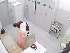 Proctology_Examination_16 Passionate Trio地板Sex Scene Ends With All Begging For Seconds